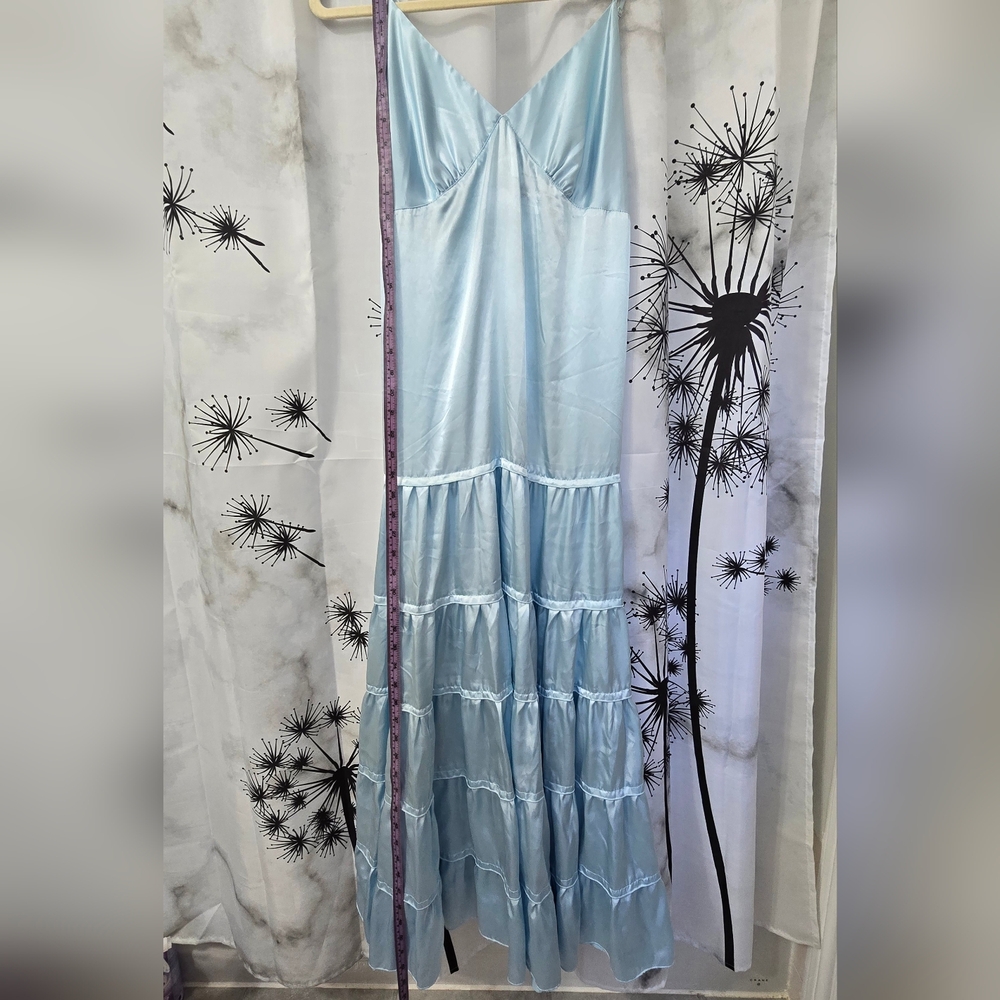 Gorgeous La Vie en Rose Light Blue Nightgown - Size Medium